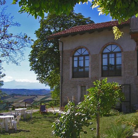 Casa Branzele Bed & Breakfast Trezzo Tinella Dış mekan fotoğraf