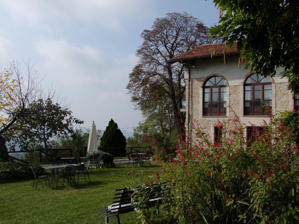 Casa Branzele Bed & Breakfast Trezzo Tinella Dış mekan fotoğraf