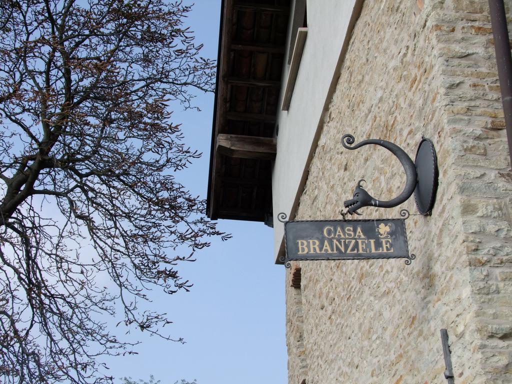 Casa Branzele Bed & Breakfast Trezzo Tinella Dış mekan fotoğraf