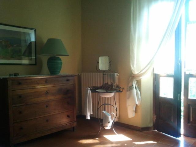Casa Branzele Bed & Breakfast Trezzo Tinella Dış mekan fotoğraf
