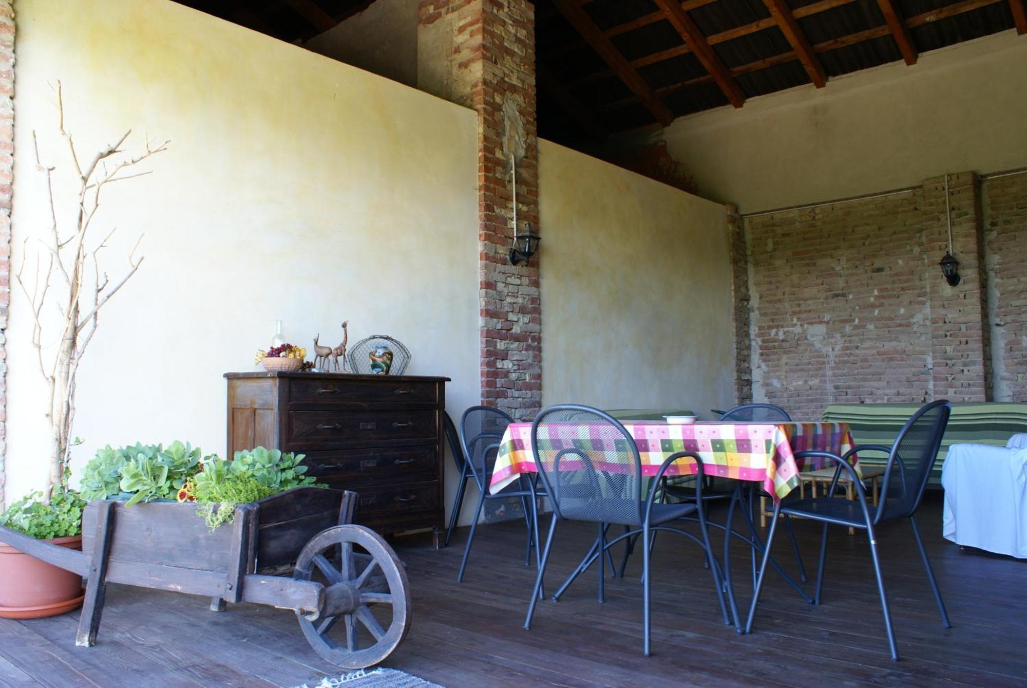 Casa Branzele Bed & Breakfast Trezzo Tinella Dış mekan fotoğraf