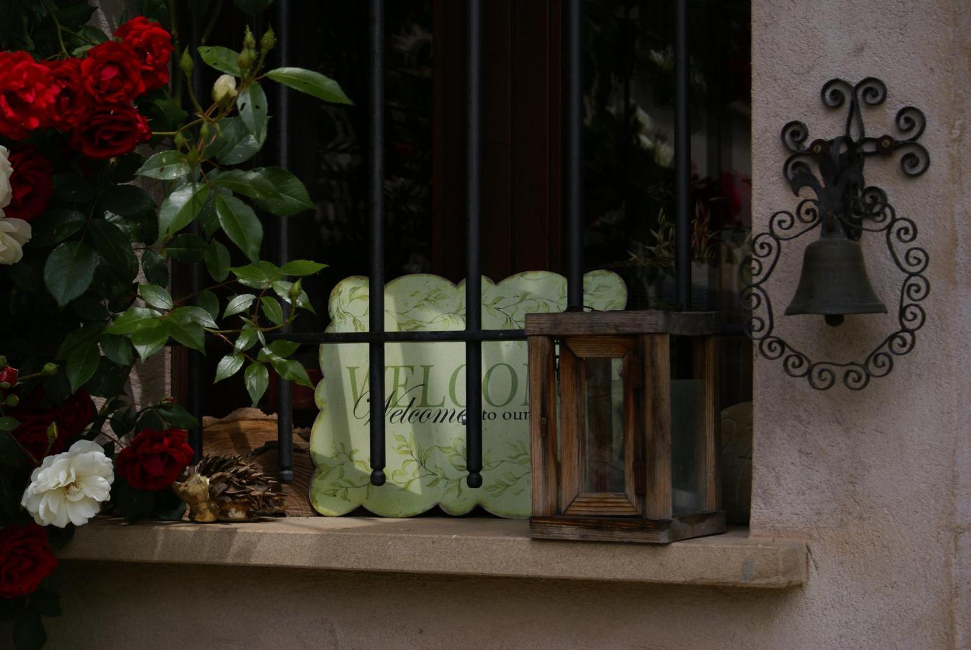 Casa Branzele Bed & Breakfast Trezzo Tinella Dış mekan fotoğraf