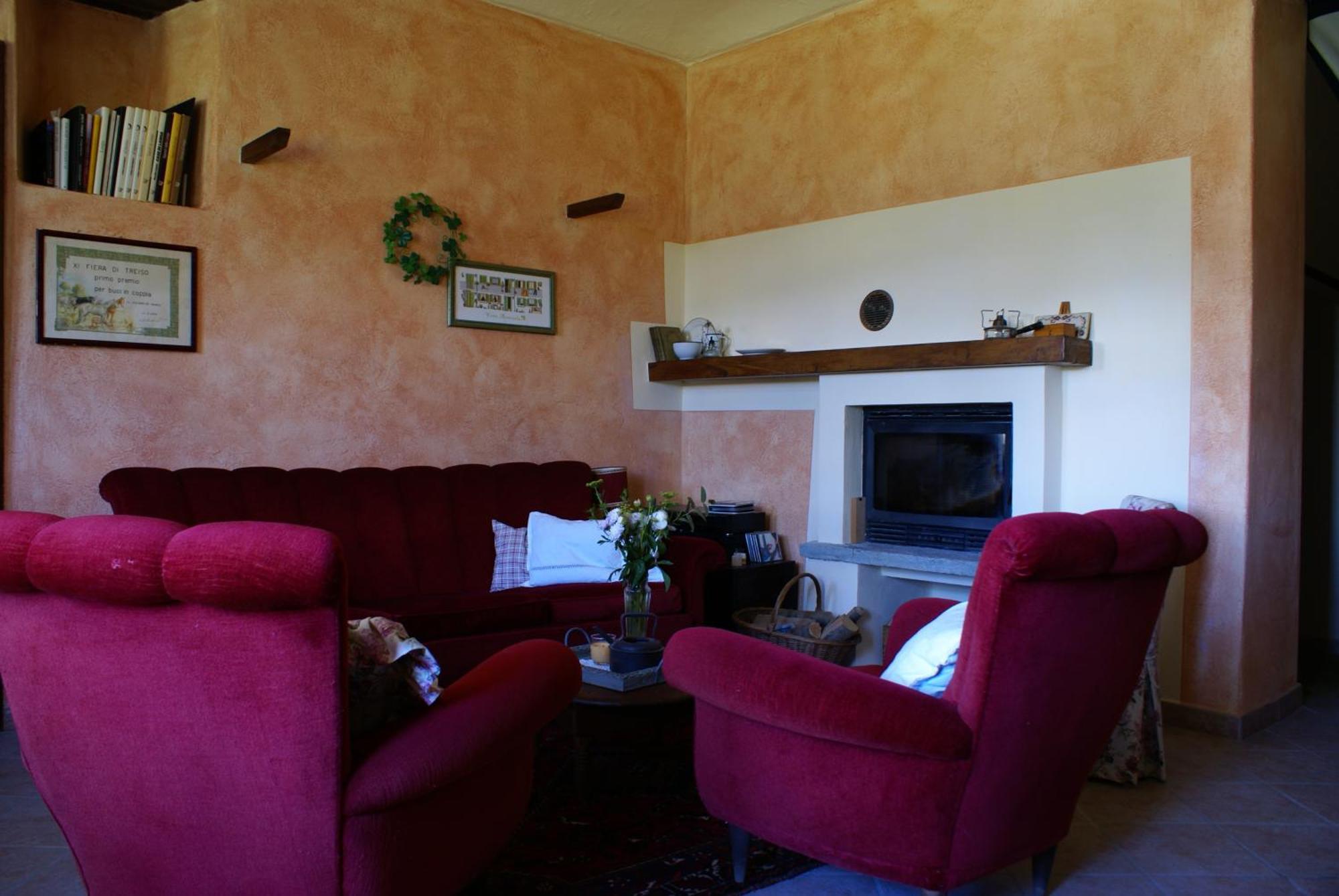 Casa Branzele Bed & Breakfast Trezzo Tinella Dış mekan fotoğraf