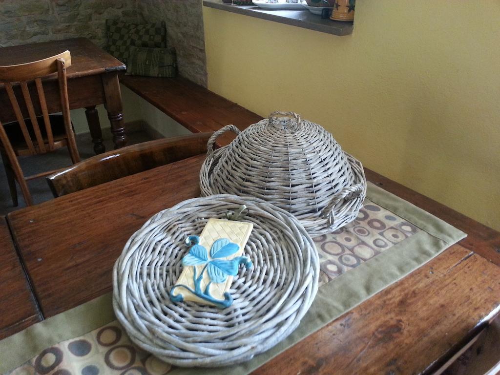 Casa Branzele Bed & Breakfast Trezzo Tinella Dış mekan fotoğraf